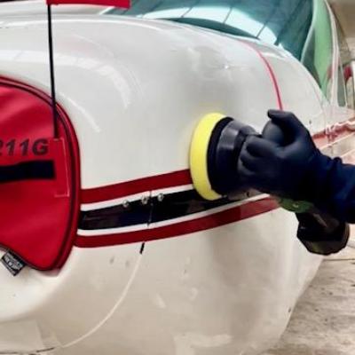 Polissage et lustrage avion Belgique